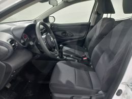 Toyota Yaris 1.0 Comfort segunda mão Lisboa