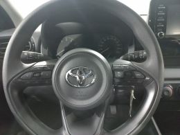 Toyota Yaris 1.0 Comfort segunda mão Lisboa