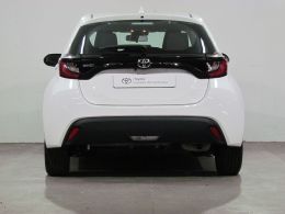 Toyota Yaris 1.0 Comfort Plus segunda mão Lisboa