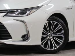 Toyota Corolla SD 1.8 Hybrid Exclusive segunda mão Lisboa