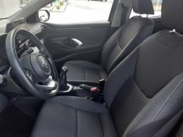 Toyota Yaris NG 1.0 Comfort Plus segunda mão Setúbal