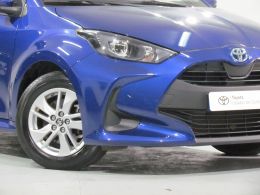 Toyota Yaris 1.5 Hybrid Dynamic Force Comfort Plus segunda mão Lisboa