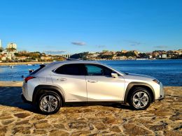 Lexus UX Premium + segunda mão Porto