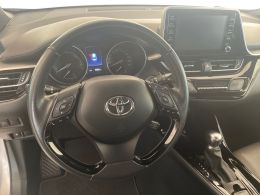 Toyota C-HR 1.8 Hybrid Exclusive + Pack Luxury segunda mão Coimbra