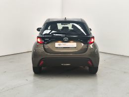 Toyota Yaris 1.0 Comfort Plus segunda mão Braga