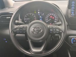 Toyota Yaris 1.0 Comfort Plus segunda mão Braga