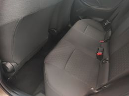 Toyota Yaris 1.0 Comfort Plus segunda mão Braga