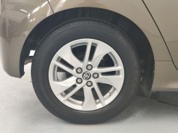 Toyota Yaris 1.0 Comfort Plus segunda mão Braga