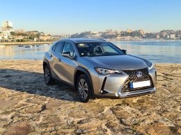 Lexus UX Premium + segunda mão Porto