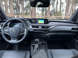 Lexus UX UX 250h Special Edition segunda mão Aveiro