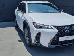 Lexus UX UX 250h Sport segunda mão Faro