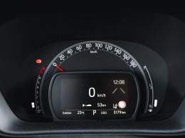 Toyota Aygo X envy 1.0G CVT segunda mão Lisboa