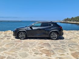 Lexus UX UX 250h Sport segunda mão Porto