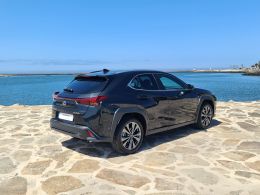 Lexus UX UX 250h Sport segunda mão Porto