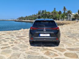 Lexus UX UX 250h Sport segunda mão Porto