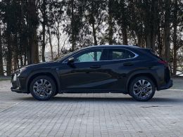 Lexus UX UX 250h Sport segunda mão Aveiro