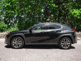 Lexus UX UX 250h Sport segunda mão Lisboa