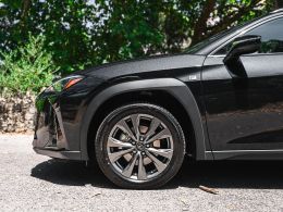 Lexus UX UX 250h Sport segunda mão Lisboa