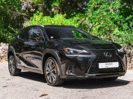 Lexus UX UX 250h Sport segunda mão Lisboa