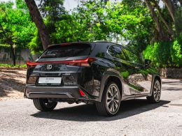 Lexus UX UX 250h Sport segunda mão Lisboa