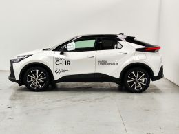 Toyota C-HR 1.8 Hybrid Square Collection segunda mão Braga