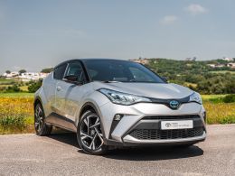 Toyota C-HR Toyota C-HR 1.8 Hybrid SQUARE Collection segunda mão Lisboa