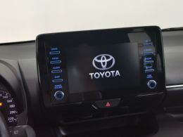Toyota Yaris 1.0 Comfort Plus segunda mão Santarém