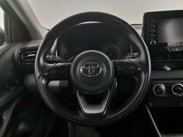 Toyota Yaris 1.0 Comfort Plus segunda mão Santarém