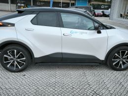 Toyota C-HR Toyota C-HR 1.8 Hybrid SQUARE Collection segunda mão Leiria