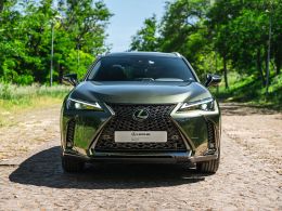 Lexus UX 250h Sport segunda mão Lisboa