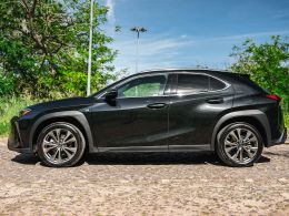 Lexus UX 250h Sport segunda mão Lisboa