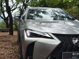 Lexus UX UX 250h Sport segunda mão Braga