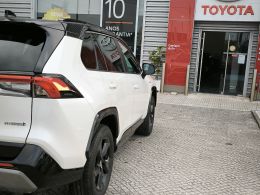 Toyota Rav4 RAV4 2.5 Hybrid Dynamic Force SQUARE Collection segunda mão Leiria