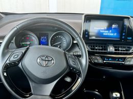 Toyota C-HR C-HR 1.8 Hybrid Exclusive + Pack Luxury segunda mão Leiria