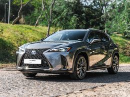 Lexus UX UX 250h F Sport segunda mão Lisboa