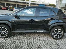 Toyota Yaris Cross 1.5 Hybrid Dynamic Force Luxury segunda mão Leiria