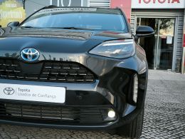 Toyota Yaris Cross 1.5 Hybrid Dynamic Force Luxury segunda mão Leiria