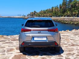 Lexus UX UX 250h Sport segunda mão Porto