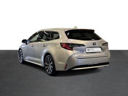 Toyota COROLLA TS Corolla TS 1.8 Hybrid Comfort + Pack Sport segunda mão Lisboa