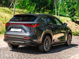 Lexus NX NX 450h+ Executive segunda mão Lisboa