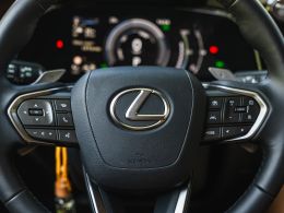 Lexus NX NX 450h+ Executive segunda mão Lisboa