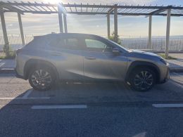 Lexus UX UX 250h Sport segunda mão Coimbra