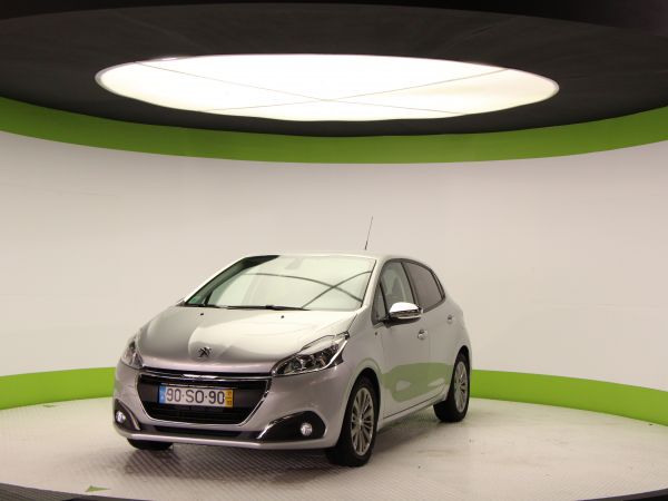 Peugeot 208 segunda m&atilde;o Porto