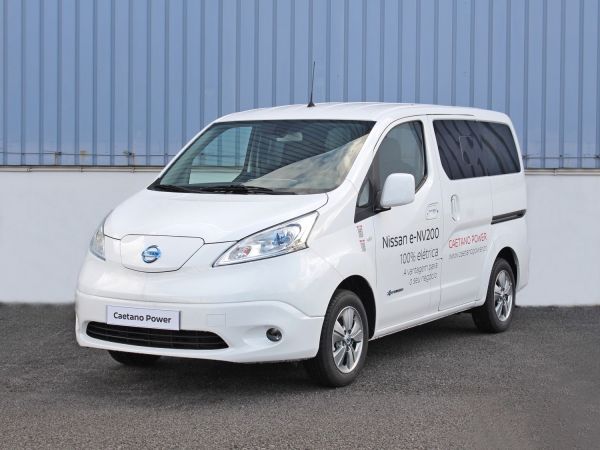 Nissan EVALIA usado (Porto) Nissan EVALIA segunda mão Porto