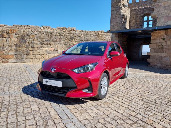 Toyota Yaris viatura usada Castelo Branco