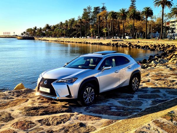 Lexus UX segunda mano Porto