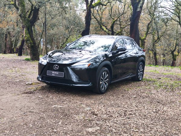 Lexus RZ segunda mano Braga