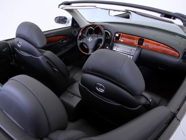 Lexus SC430 -