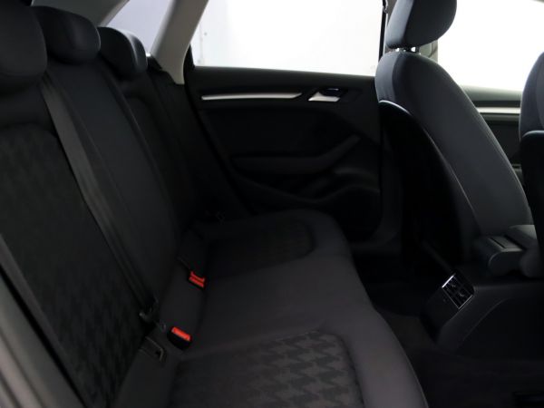 Audi A3 Sportback 1.6 TDI 105 S tron Attraction