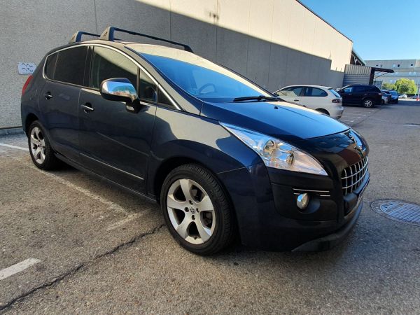 Peugeot 3008 Premium 1.6 VTi 120